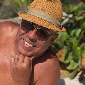 Meet your Posher, Alido